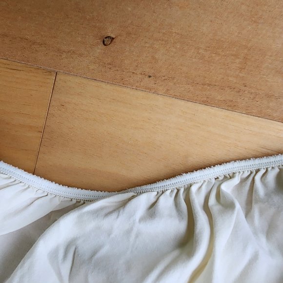 Mattress Cover (cream) - Picture 2 of 2